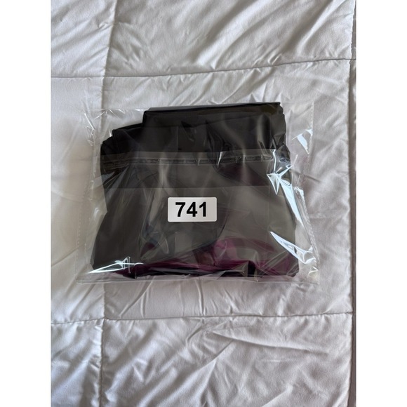 Lululemon Align Crop *21 "Heritage 365 Camo Deep Coal Multi Size 8 Black EUC - Picture 4 of 7